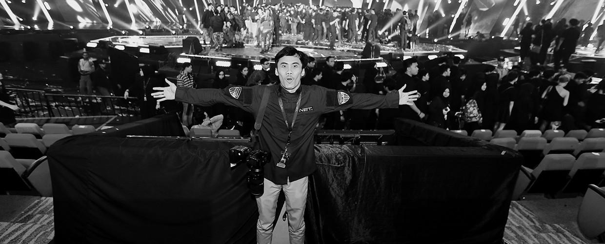 Gerry, Orang di Balik Jepretan on Point Artis di Panggung