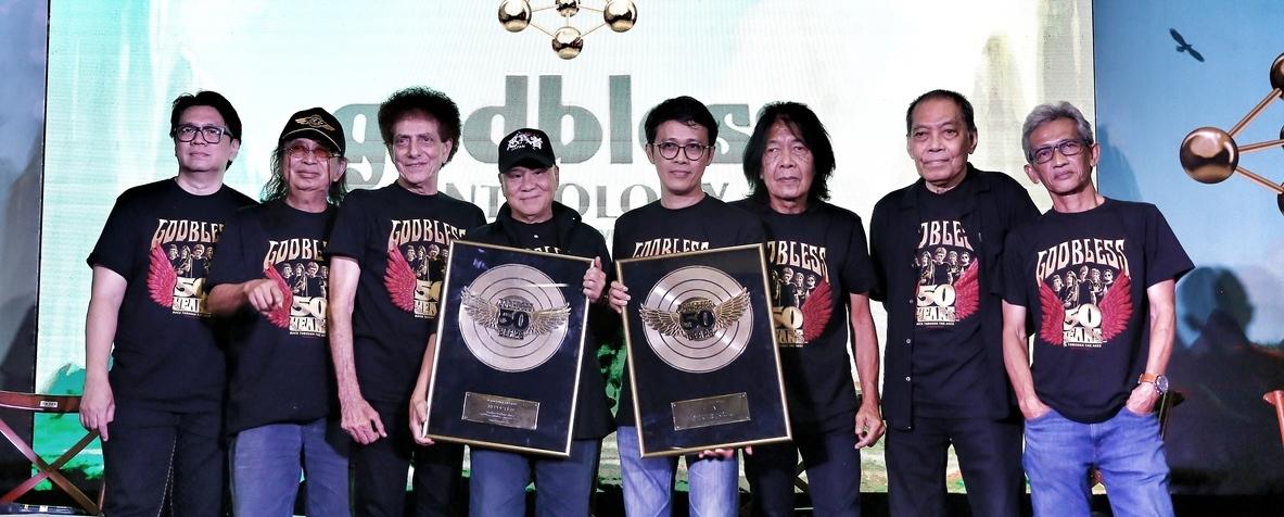 Sambut Usia Emas, God Bless Rilis Anthology 50th Anniversary