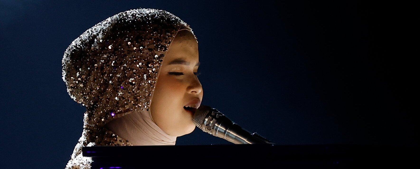 Bawa Lagu U2 Putri Ariani Kembali Memukau Panggung AGT 2023