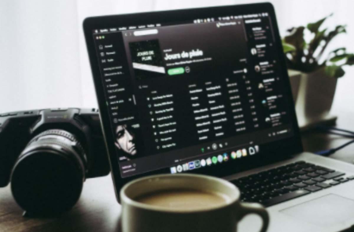 Musik Kurator Ajari Cara Dapat Penghasilan Dari Playlist