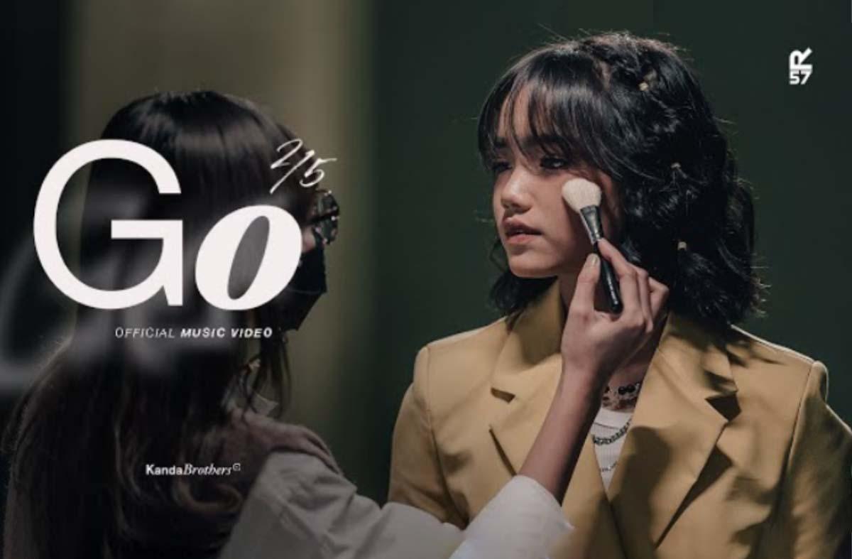 Lirik Lagu “Go” Kanda Brothers yang Trending di YouTube