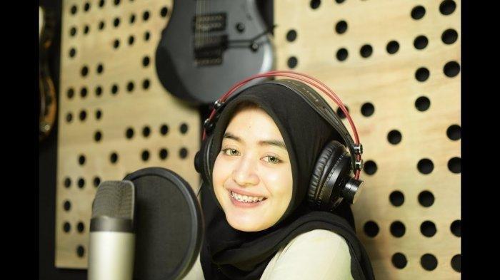 Lirik Lagu “Ada Untukmu” Woro Widowati