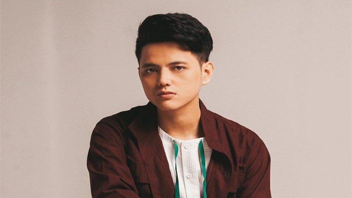 Stevan Pasaribu, Penyanyi yang Viral di Media Sosial Hingga Masuk Label Rekaman