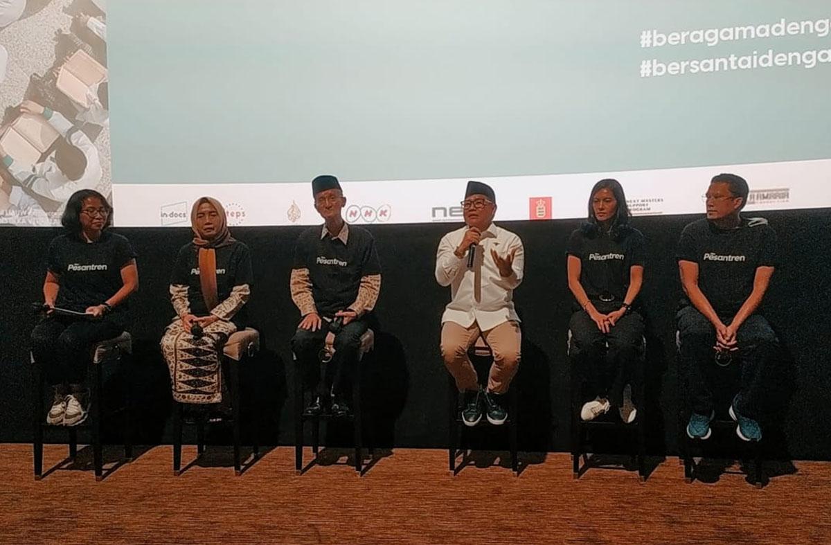 Film "Pesantren" Membuat Cak Imin Terharu dan Menepis Isu Radikalisme