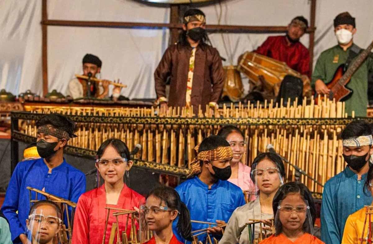 5 Alat Musik Tradisional yang Harus Kamu Tahu!