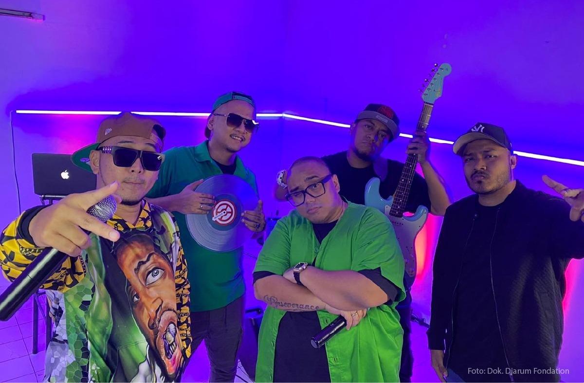 Saykoji dan Andovi da Lopez Peduli Lingkungan Hidup dan Candi