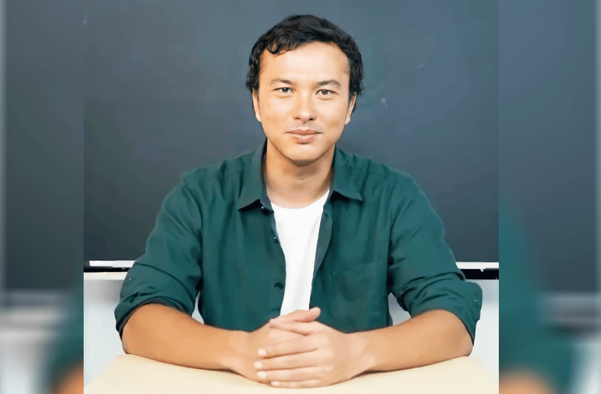 Nicholas Saputra Percaya Teknologi Bisa Jadi Solusi Masalah Pendidikan