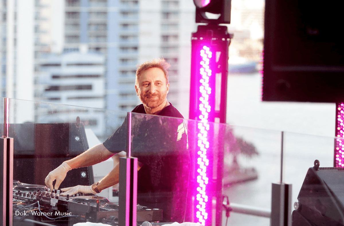 David Guetta Tampilkan Livestream DJ Set Dari Helipad Burj Al Arab Jumeirah Dubai