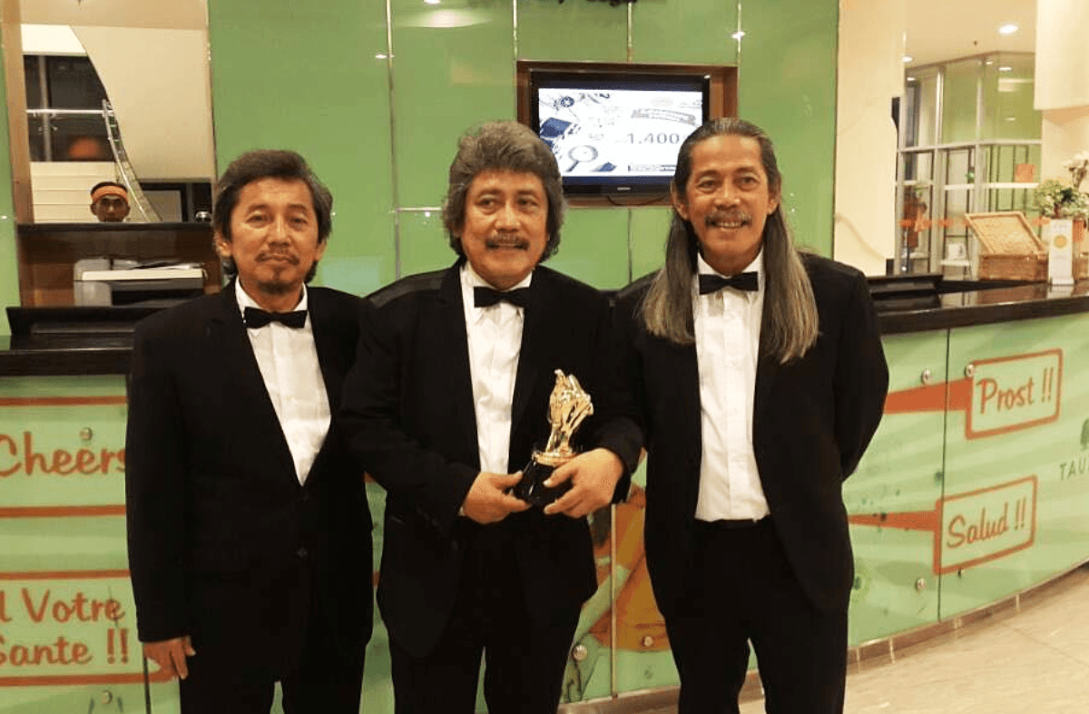 Lirik Lagu "Ada Anak Bertanya Pada Bapaknya" yang Dinyanyikan oleh Bimbo