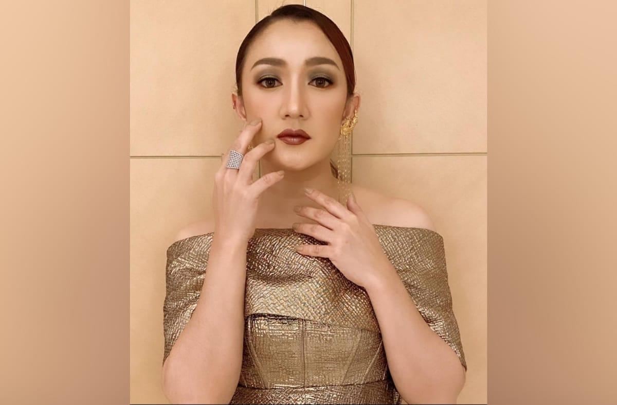 Melly Mono Sempat Ngobrol dengan Anji Sebelum Rilis Single Terbarunya